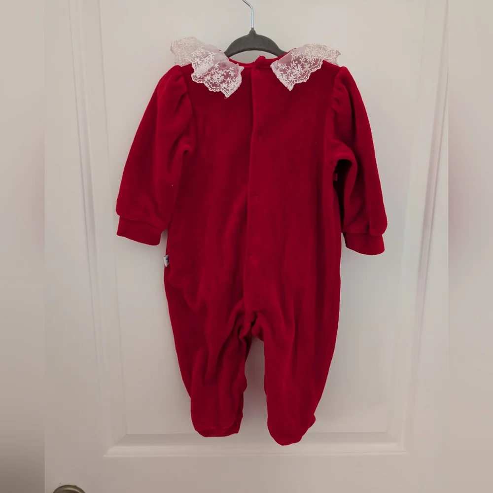 $ Vintage‎ Little Me Red Velour Footie With Lace And Bow Detail